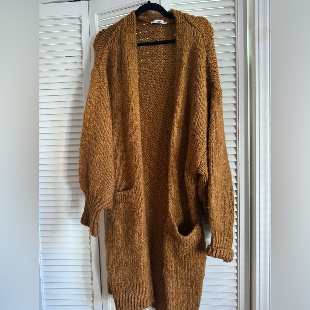Oversized MANGO casual long knit sweater with balloon sleeves